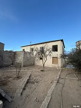 Satılır 5 otaqlı həyət evi