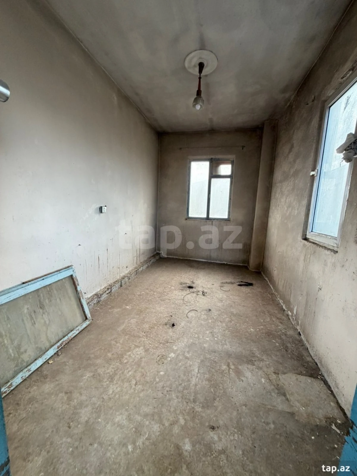 Satılır 5 otaqlı həyət evi