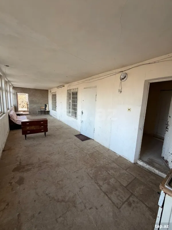 Satılır 5 otaqlı həyət evi