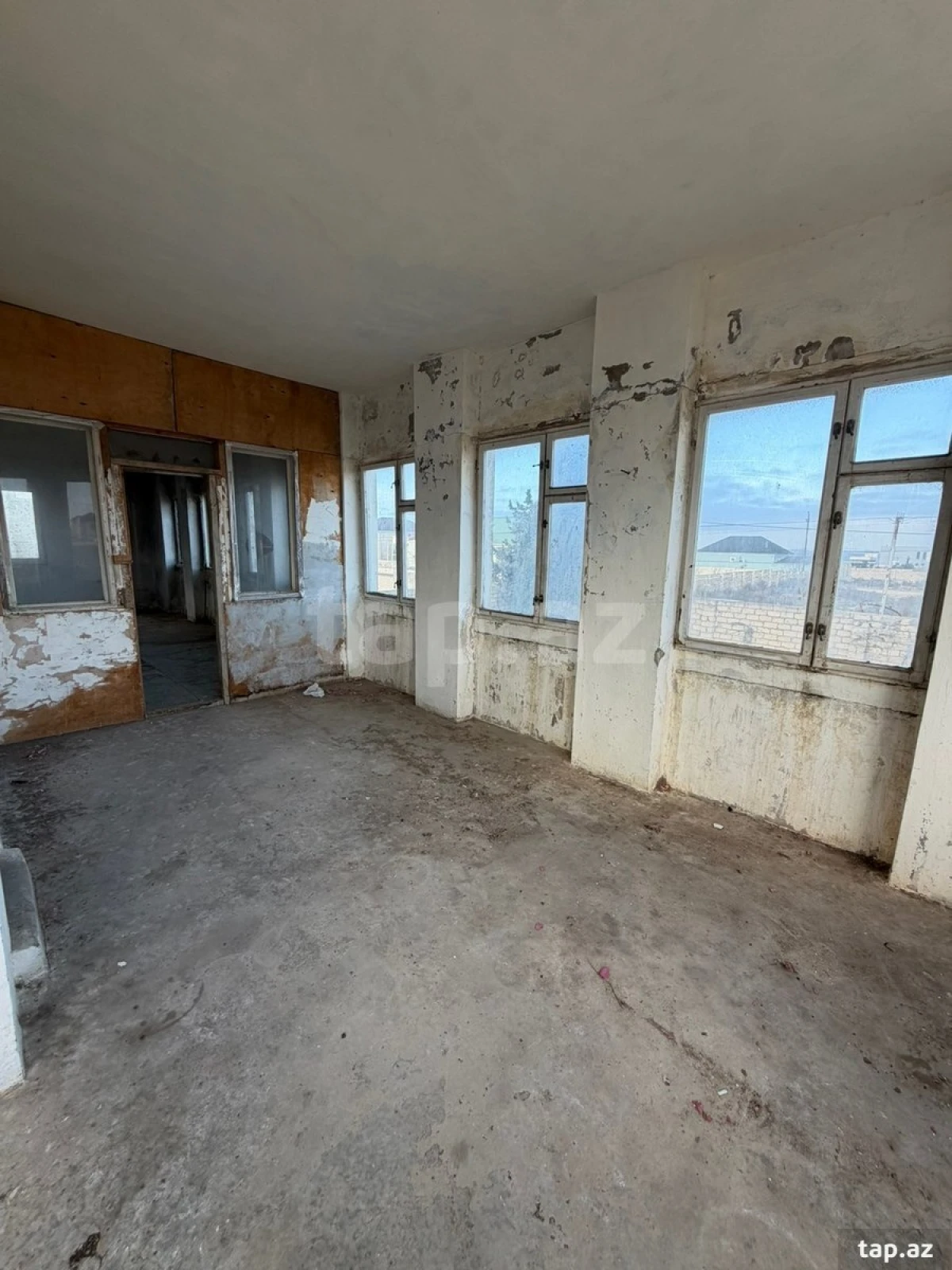 Satılır 5 otaqlı həyət evi