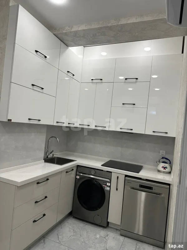 Kirayə verilir 3 otaqlı yeni tikili 110 m²