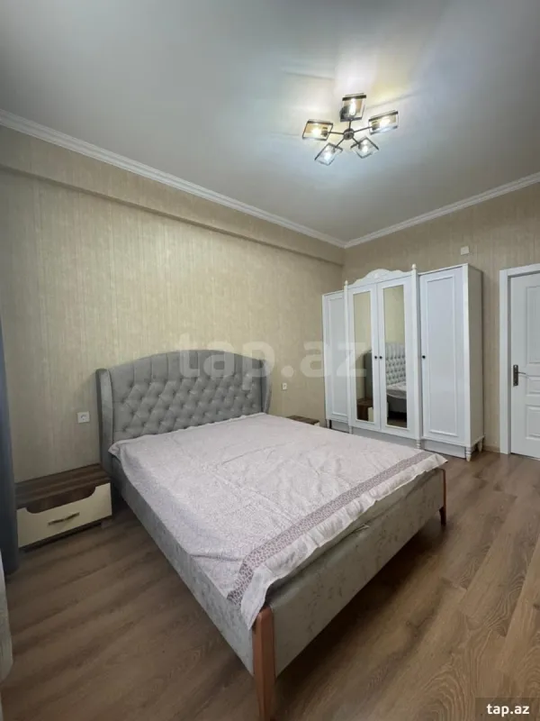 Kirayə verilir 3 otaqlı yeni tikili 80 m²