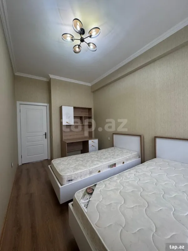 Kirayə verilir 3 otaqlı yeni tikili 80 m²