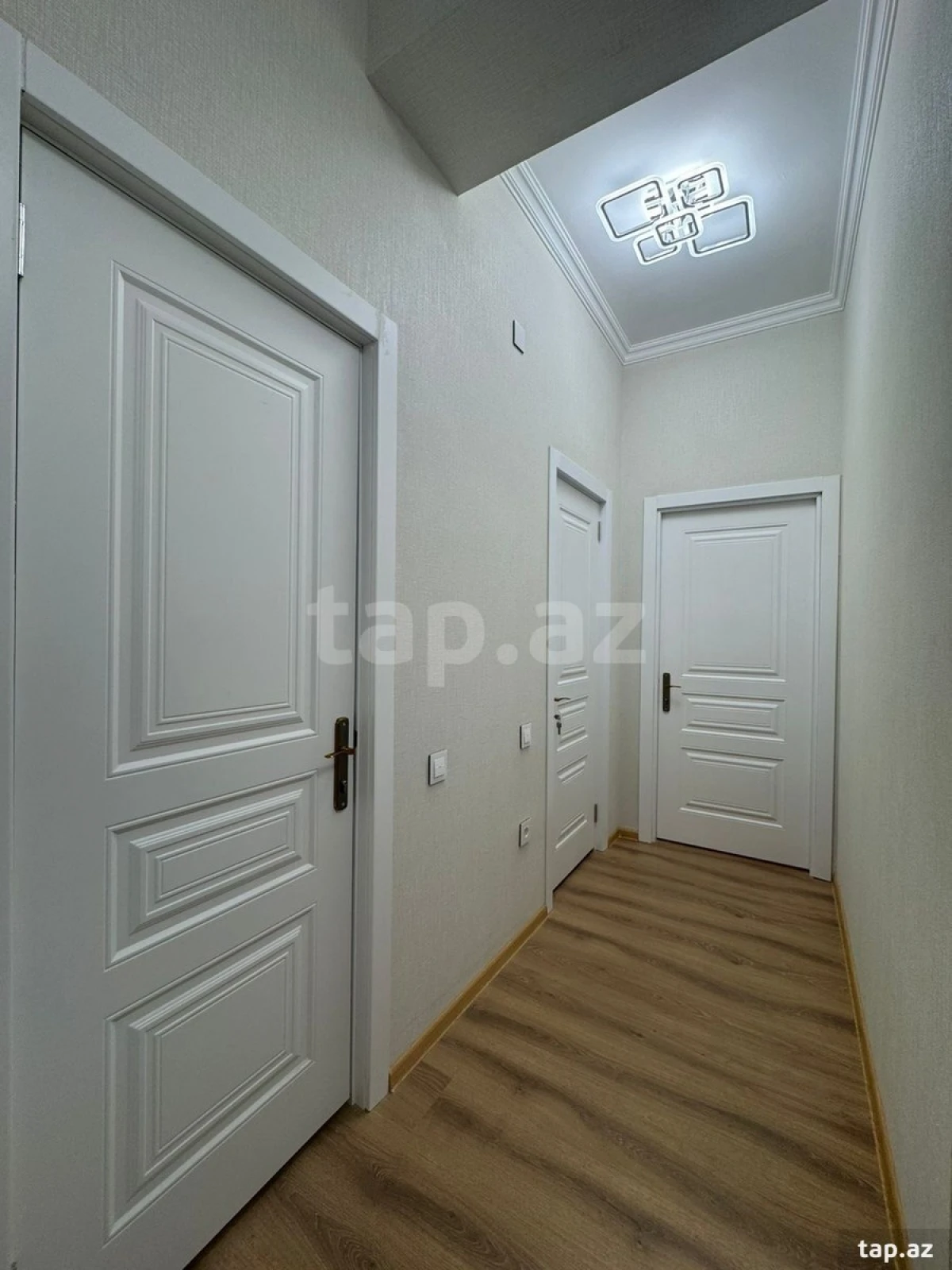 Kirayə verilir 3 otaqlı yeni tikili 80 m²