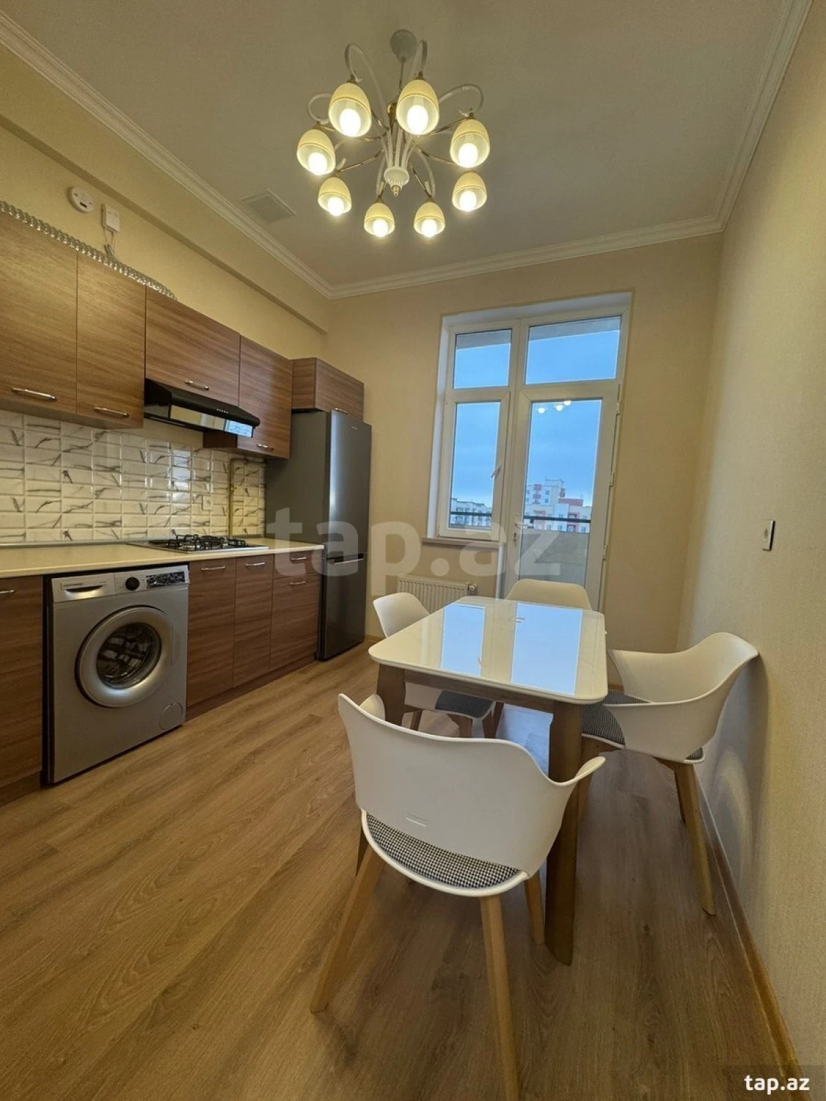 Kirayə verilir 3 otaqlı yeni tikili 80 m²