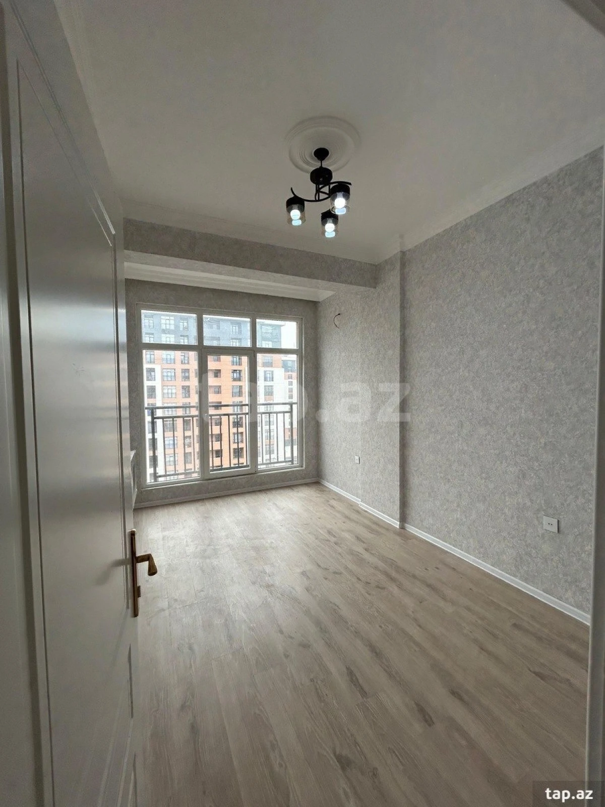 Kirayə verilir 3 otaqlı yeni tikili 99 m²