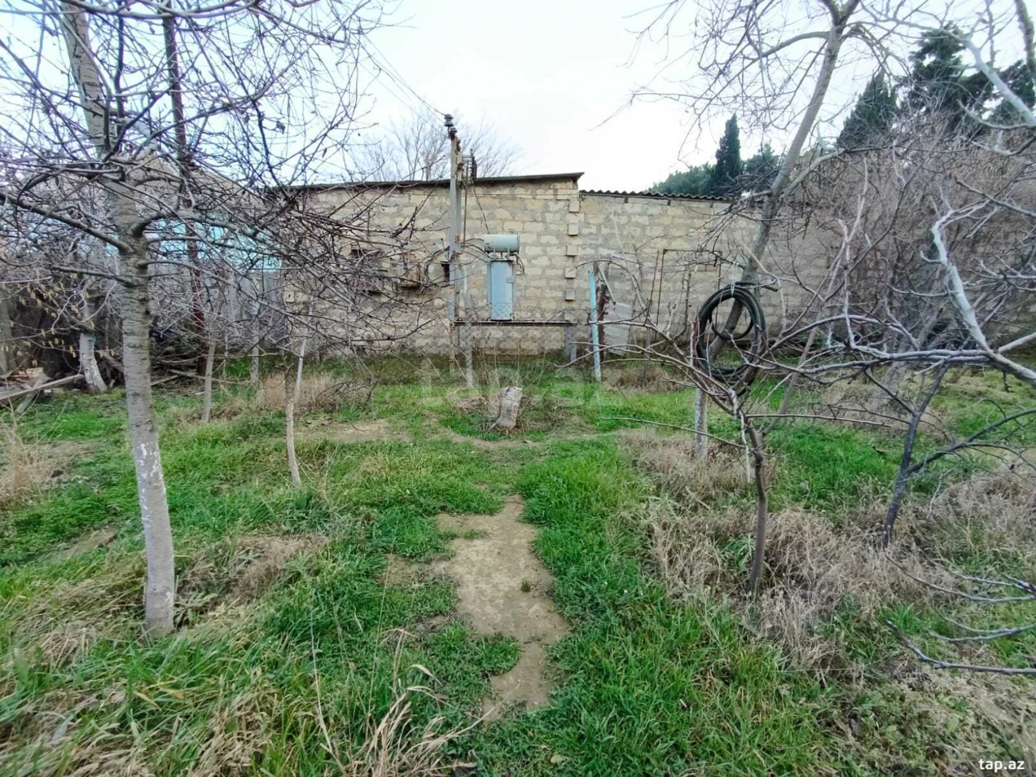 Satılır 3 otaqlı həyət evi