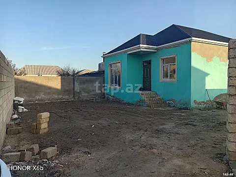 Satılır 3 otaqlı həyət evi