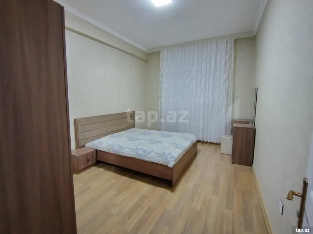 Kirayə verilir 3 otaqlı yeni tikili 80 m²