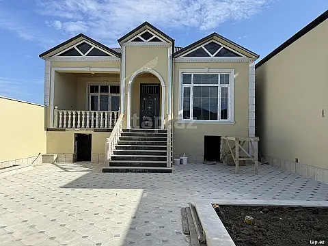 Satılır 4 otaqlı həyət evi