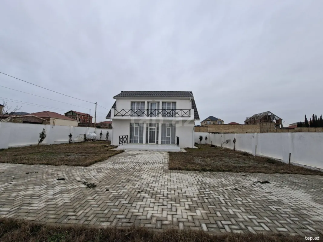 Satılır 3 otaqlı həyət evi