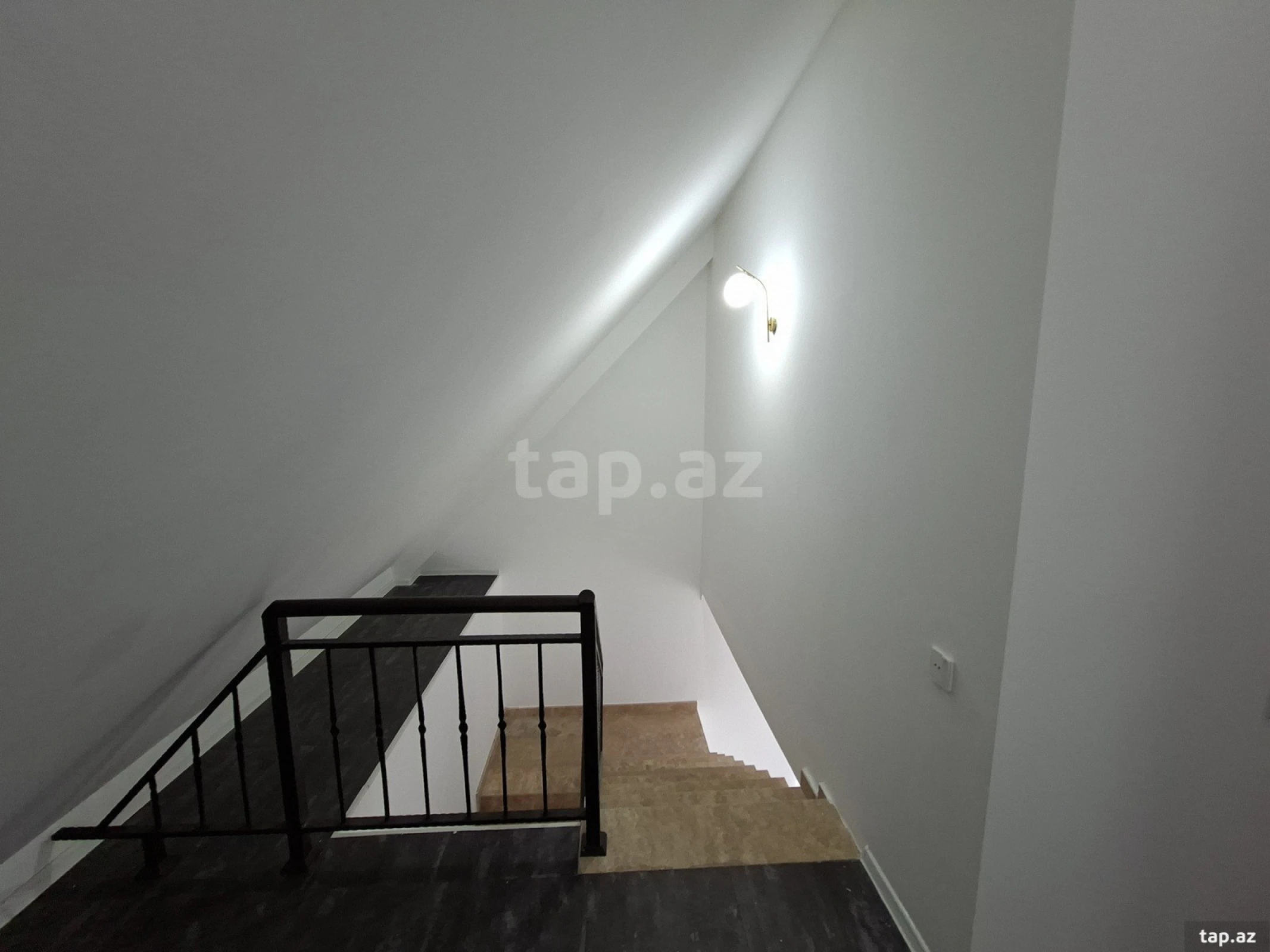 Satılır 3 otaqlı həyət evi