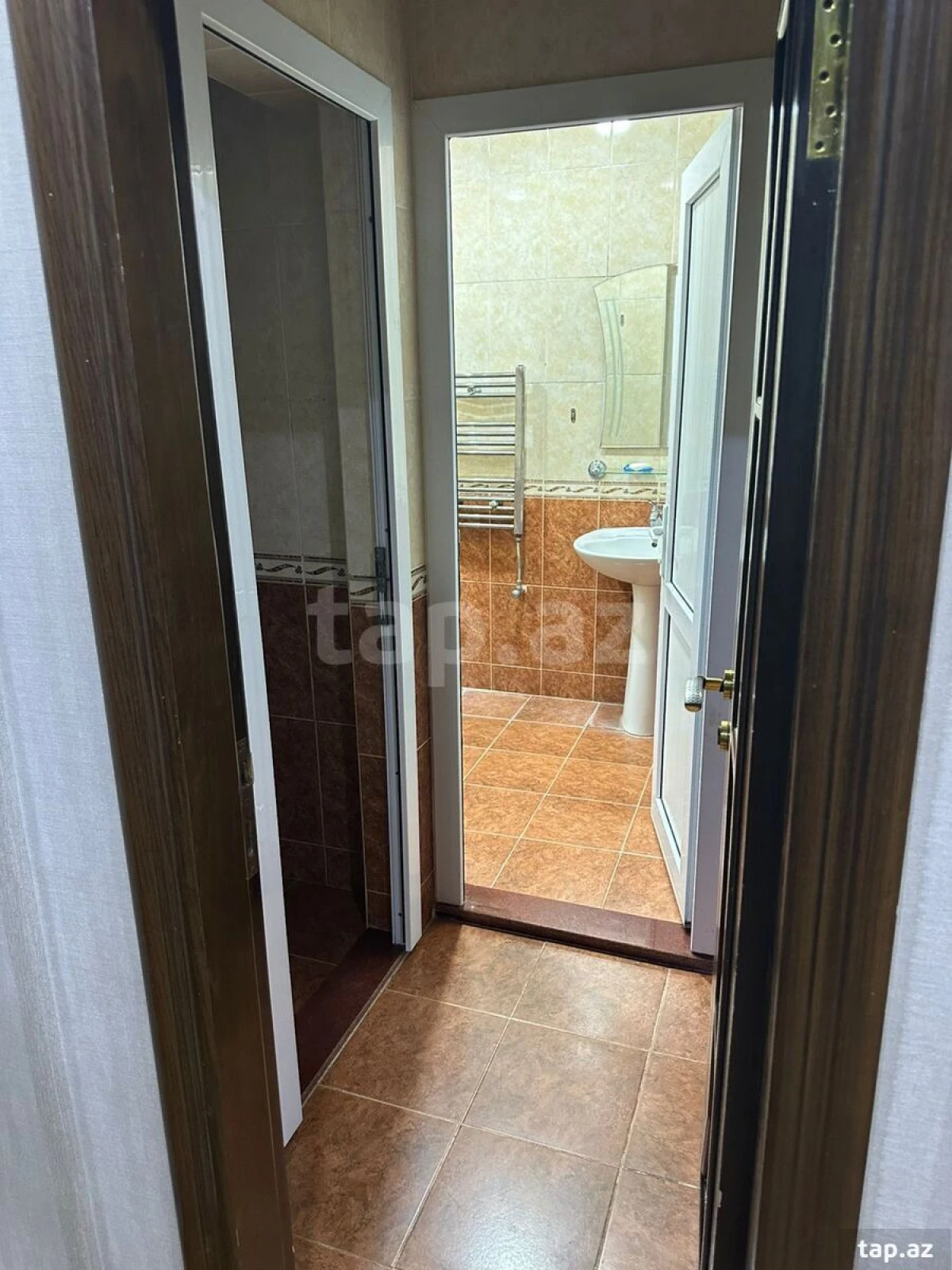 Kirayə verilir 2 otaqlı yeni tikili 90 m²