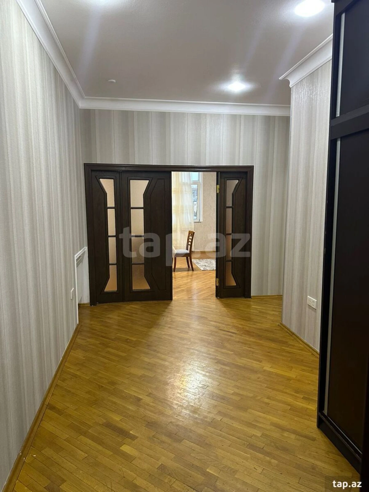Kirayə verilir 2 otaqlı yeni tikili 90 m²