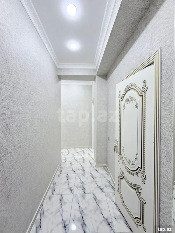 Satılır 3 otaqlı yeni tikili 82 m²