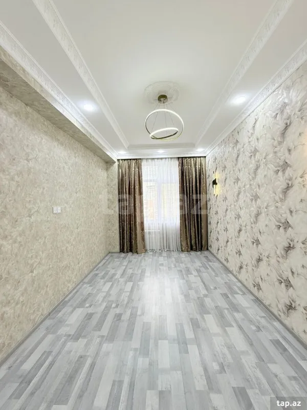 Satılır 3 otaqlı yeni tikili 82 m²
