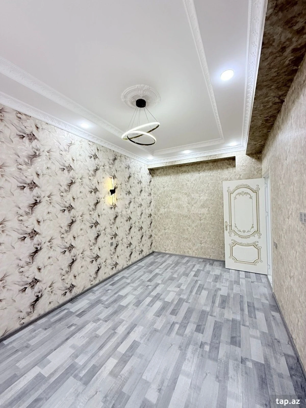 Satılır 3 otaqlı yeni tikili 82 m²
