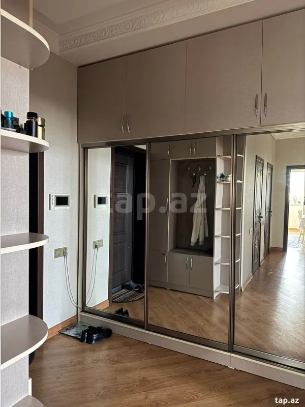 Kirayə verilir 3 otaqlı yeni tikili 90 m²