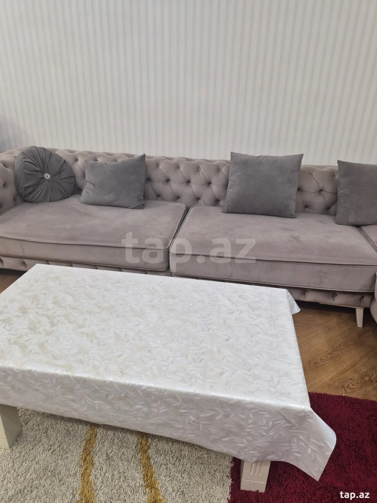 Kirayə verilir 3 otaqlı yeni tikili 90 m²
