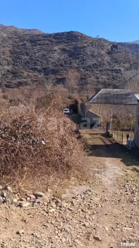 Satılır 2 otaqlı həyət evi