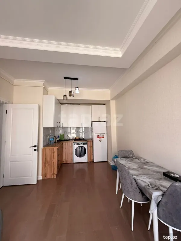 Kirayə verilir 2 otaqlı yeni tikili 50 m²