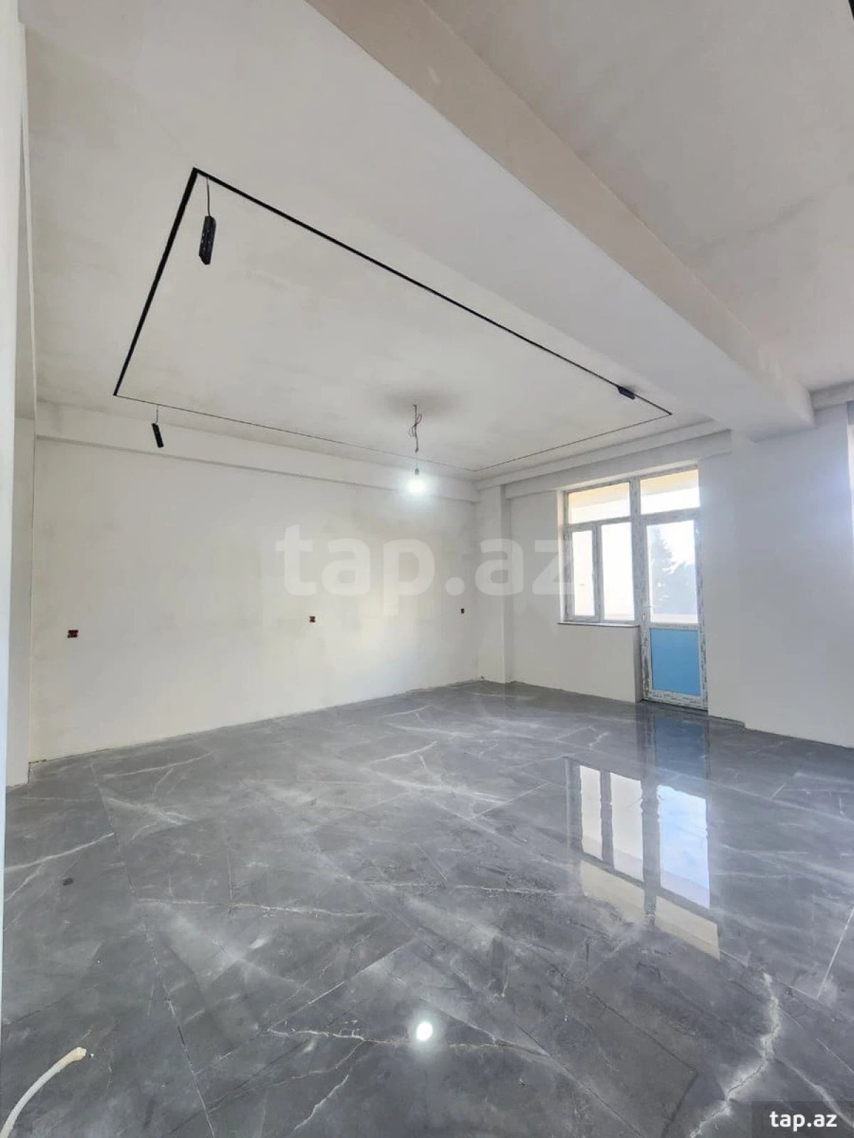 Satılır 3 otaqlı yeni tikili 95 m²