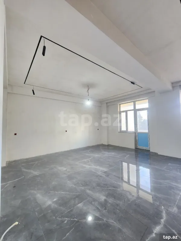 Satılır 3 otaqlı yeni tikili 95 m²