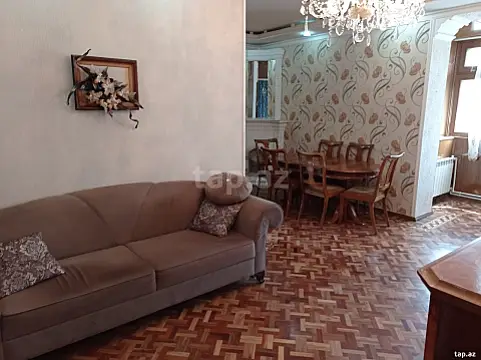 Kirayə verilir 2 otaqlı mənzil 60 m²