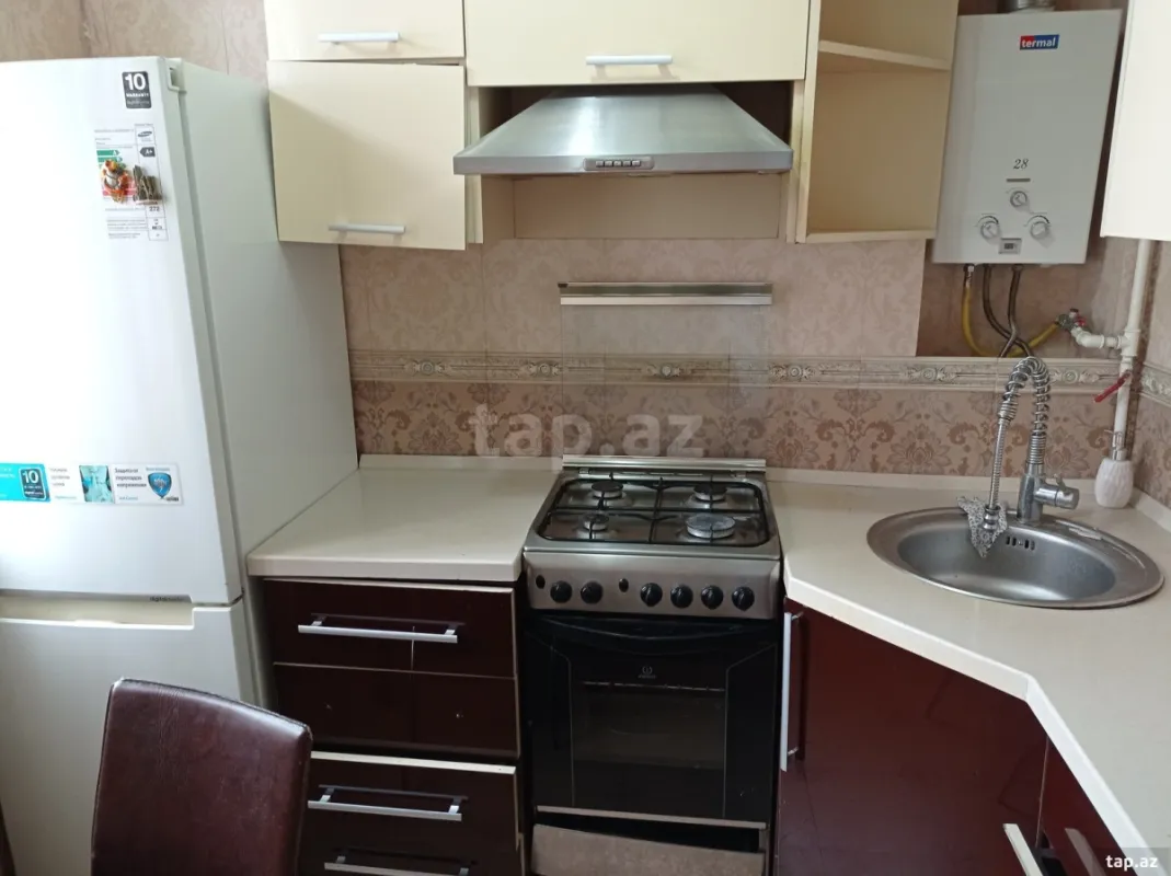 Kirayə verilir 2 otaqlı mənzil 60 m²