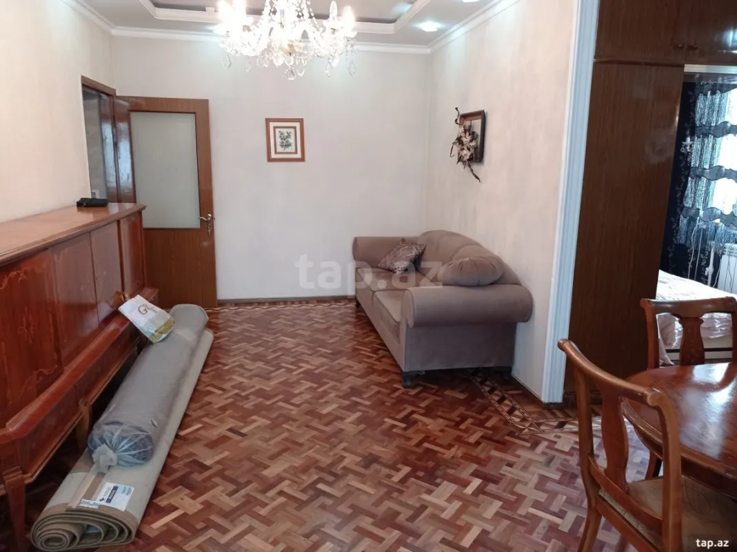 Kirayə verilir 2 otaqlı mənzil 60 m²