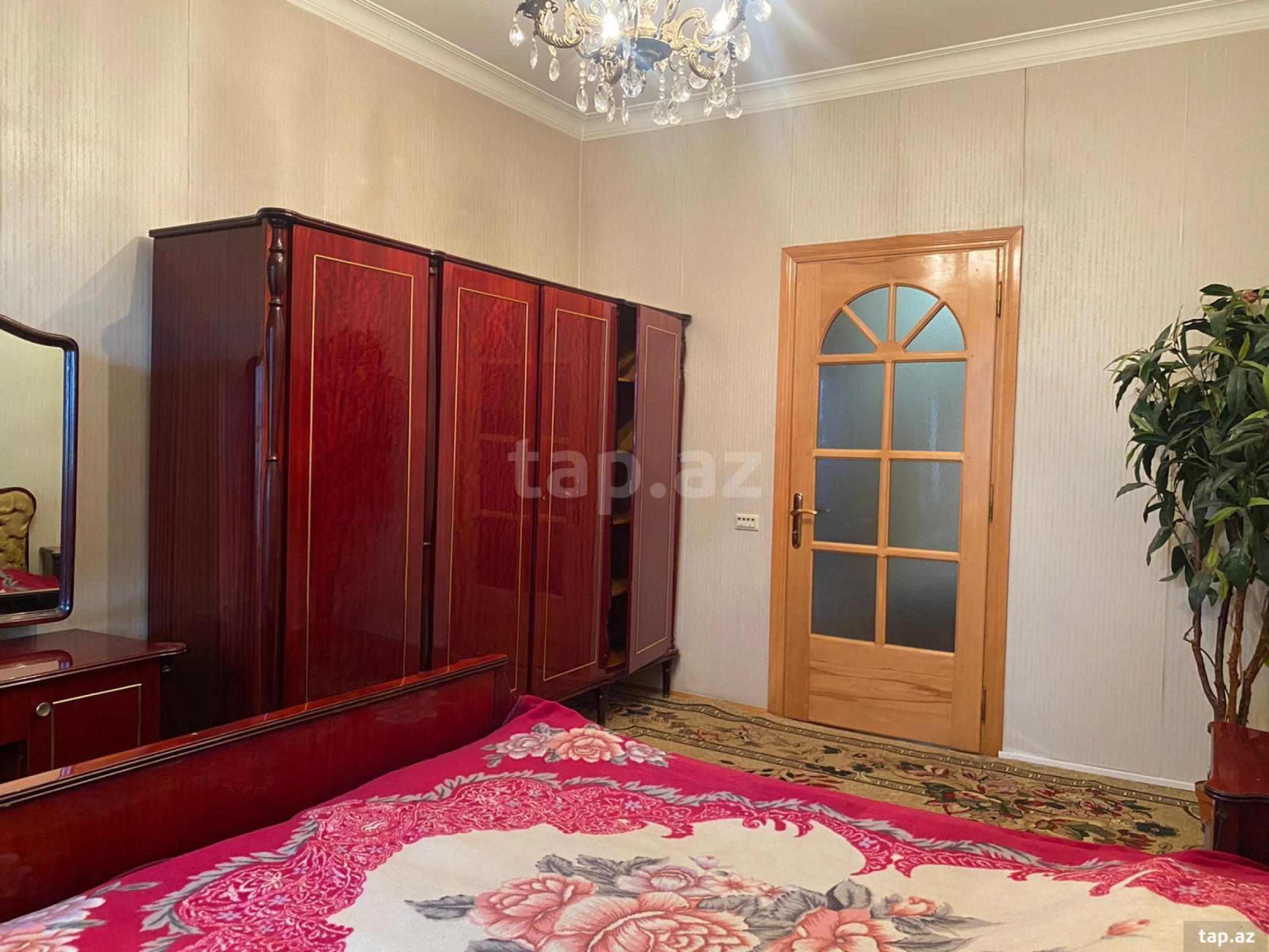 Kirayə verilir 2 otaqlı mənzil 61 m²