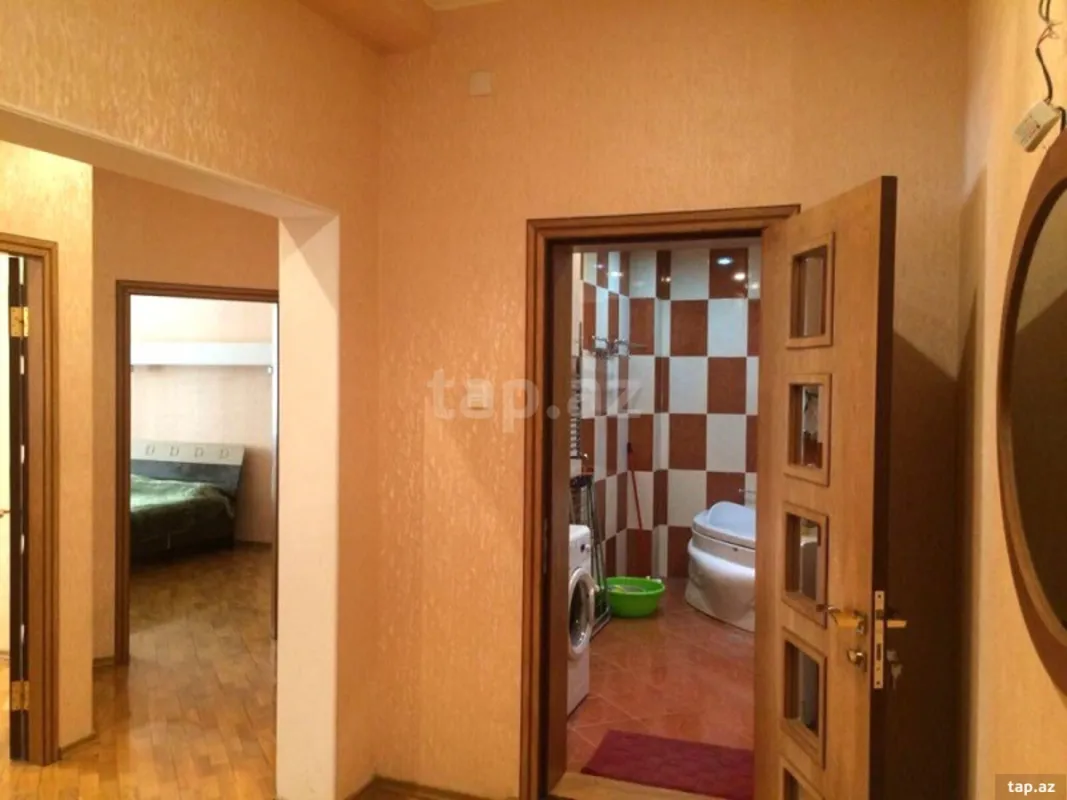 Satılır 3 otaqlı yeni tikili 105 m²