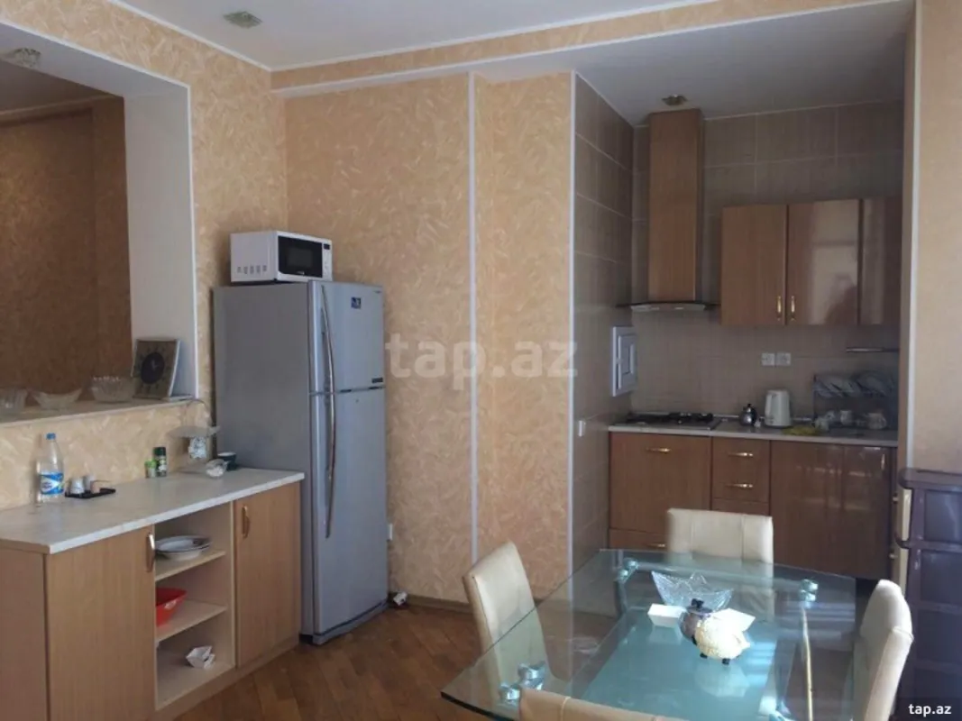 Satılır 3 otaqlı yeni tikili 105 m²
