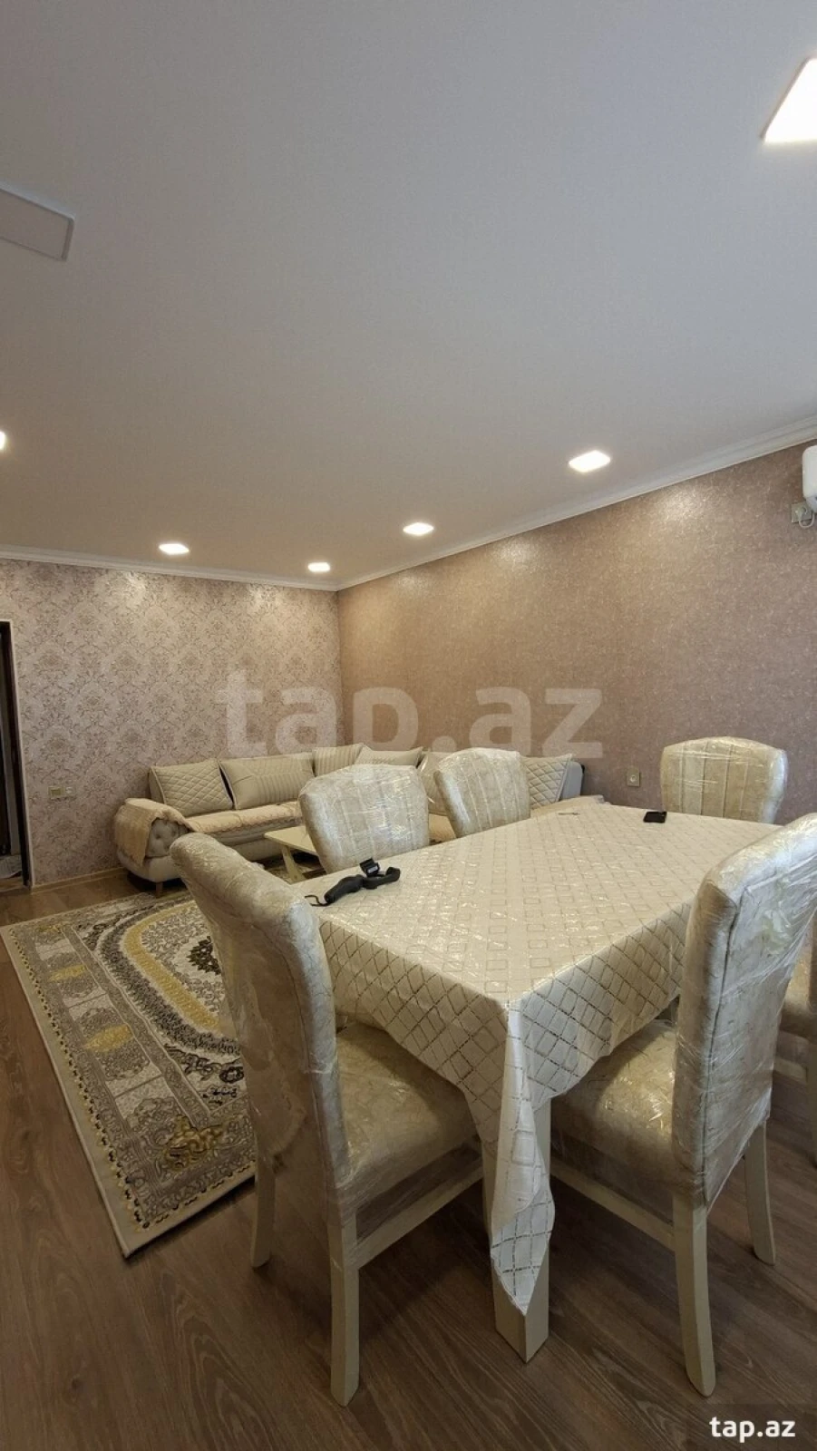 Kirayə verilir 2 otaqlı yeni tikili 55 m²