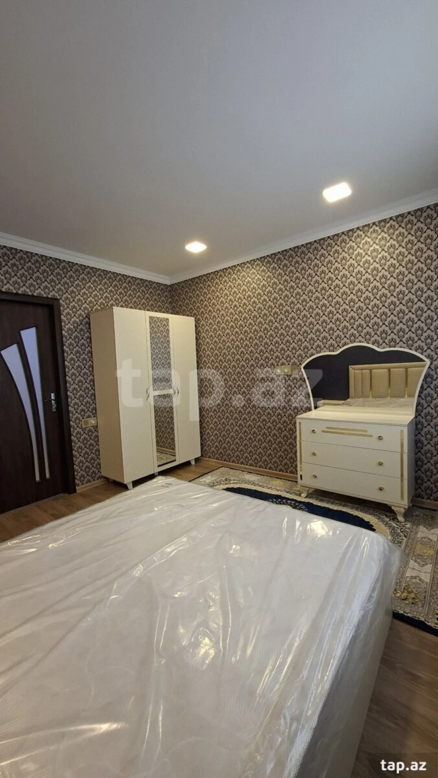 Kirayə verilir 2 otaqlı yeni tikili 55 m²