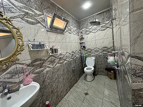 Satılır 4 otaqlı həyət evi