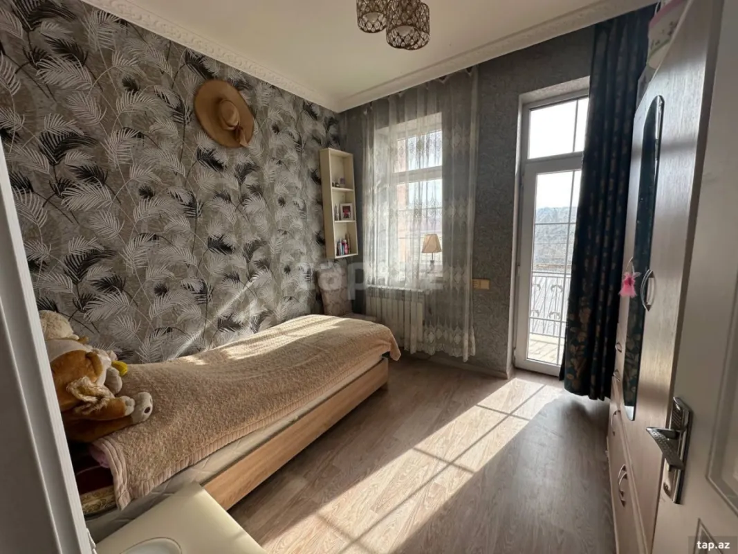 Satılır 4 otaqlı həyət evi