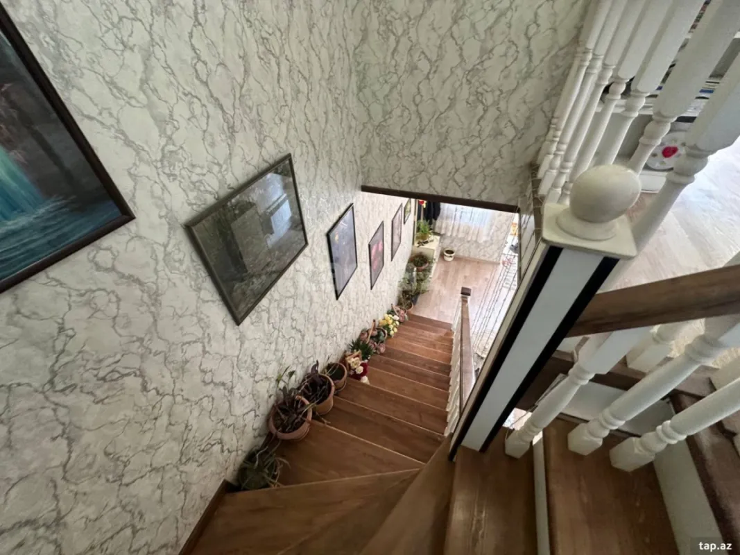 Satılır 4 otaqlı həyət evi