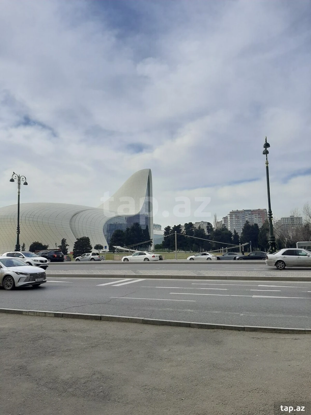 Satılır 5 otaqlı yeni tikili 190 m²