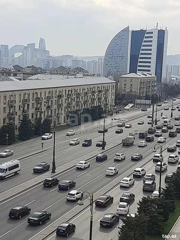 Satılır 5 otaqlı yeni tikili 190 m²