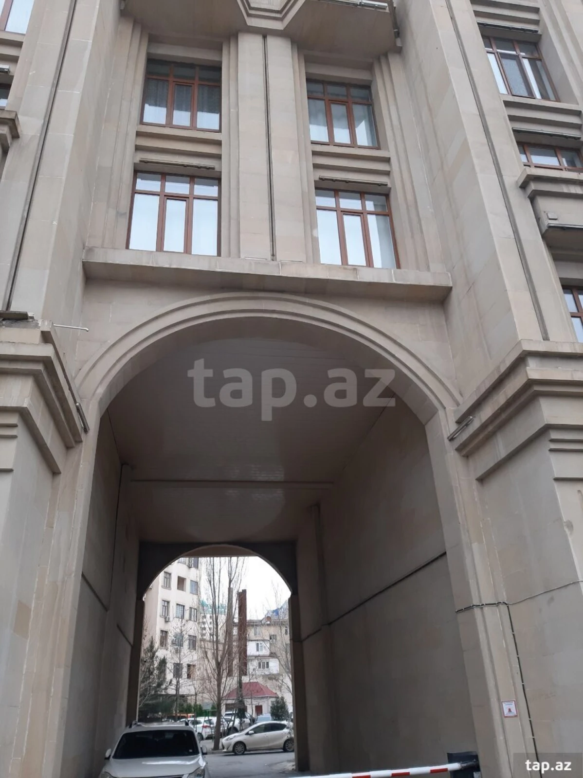 Satılır 5 otaqlı yeni tikili 190 m²