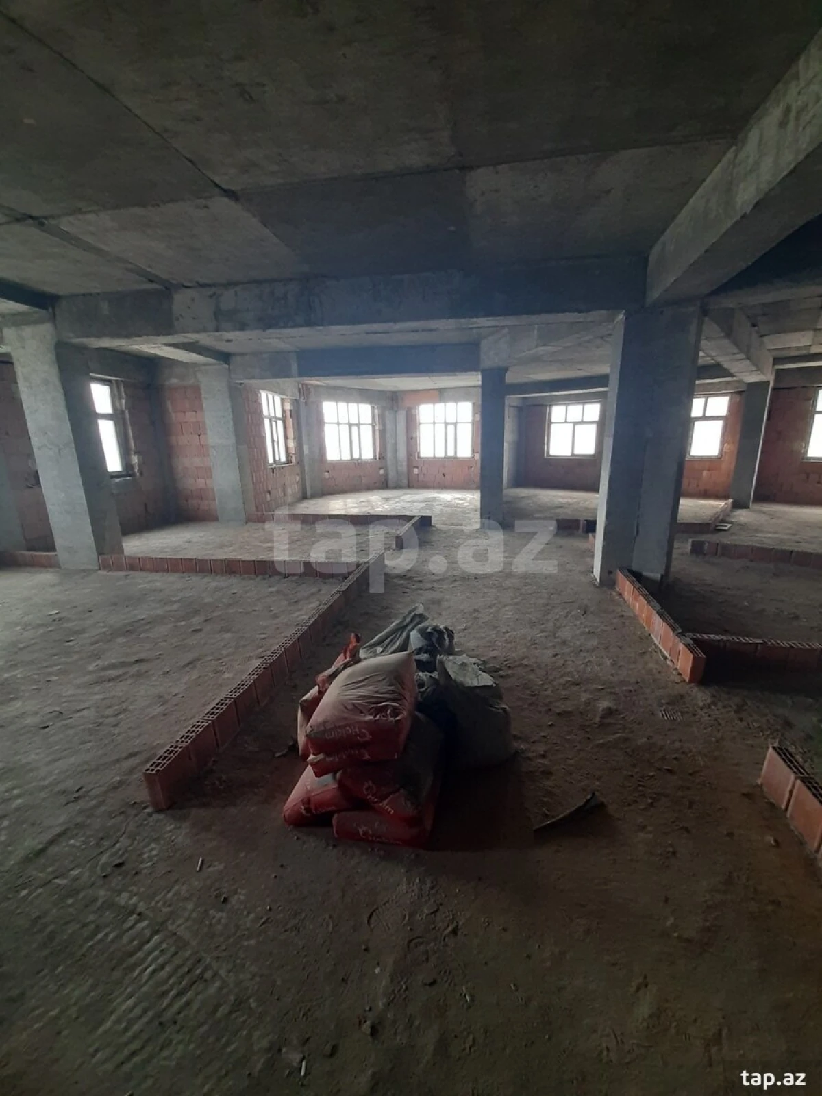 Satılır 5 otaqlı yeni tikili 190 m²