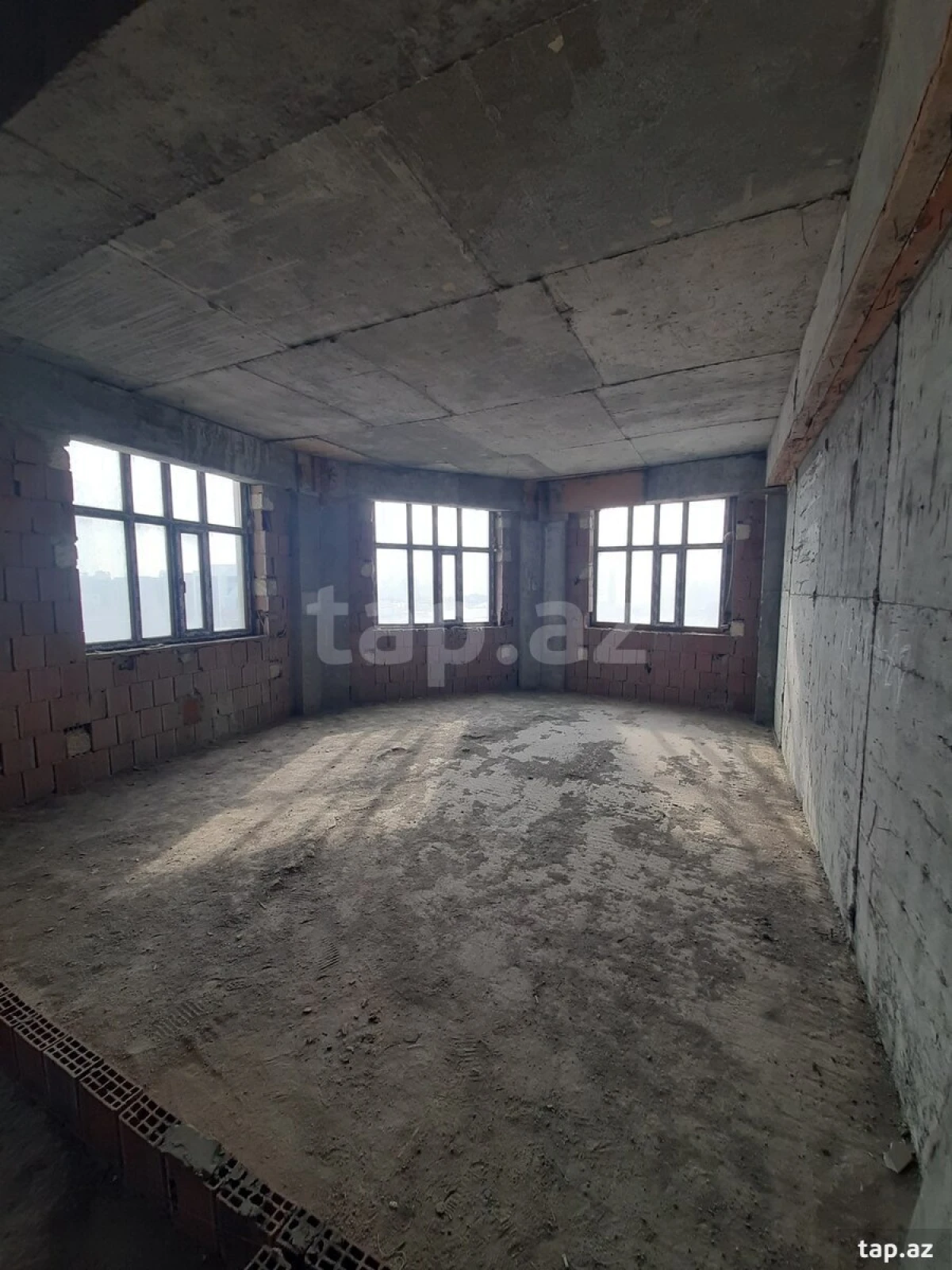 Satılır 5 otaqlı yeni tikili 190 m²