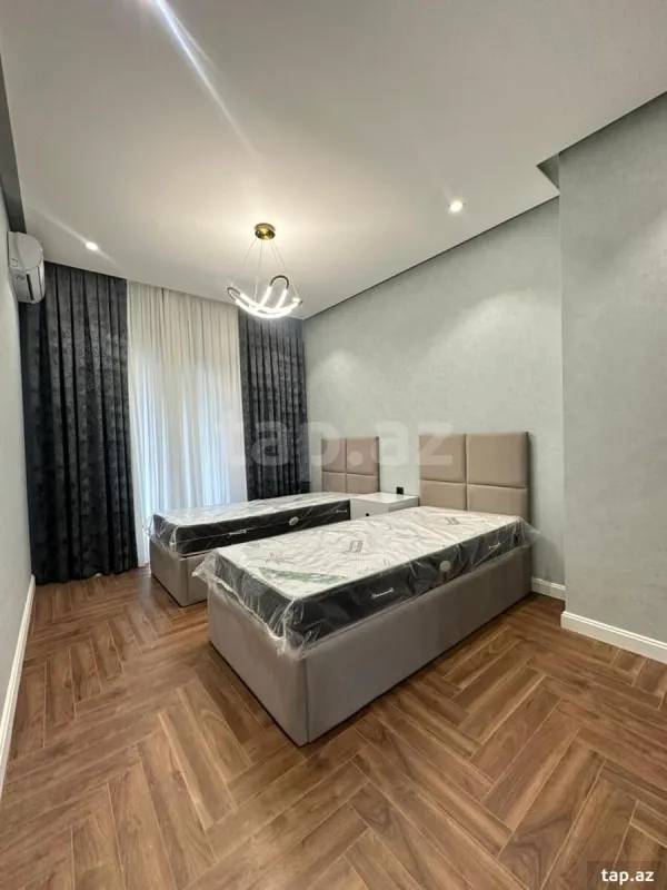 Kirayə verilir 3 otaqlı yeni tikili 115 m²