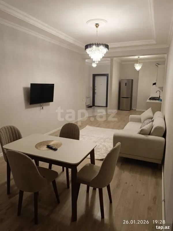 Kirayə verilir 2 otaqlı yeni tikili 72 m²
