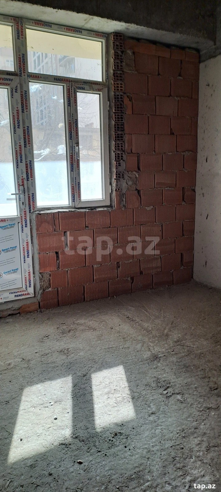 Satılır 2 otaqlı yeni tikili 79.5 m²