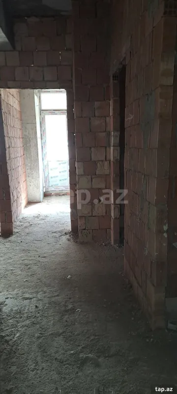 Satılır 2 otaqlı yeni tikili 79.5 m²