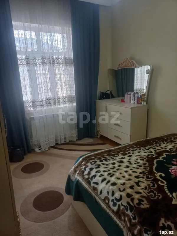 Satılır 3 otaqlı həyət evi