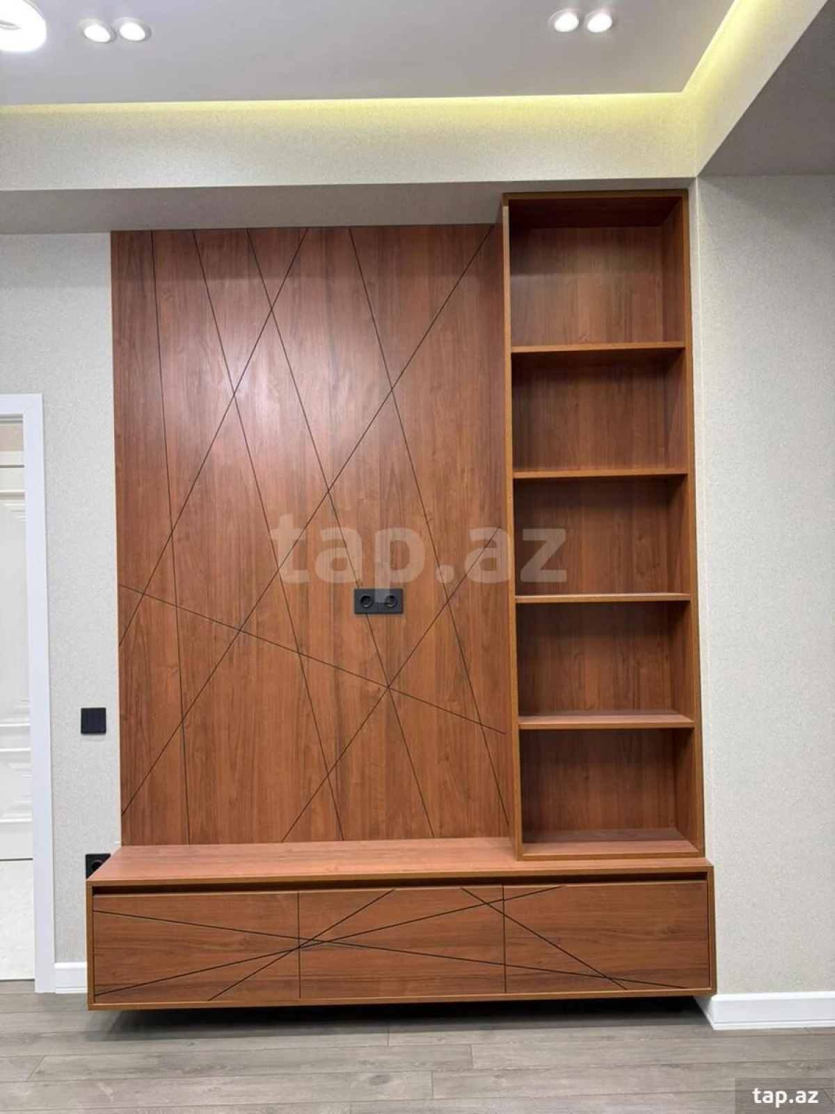 Satılır 2 otaqlı yeni tikili 63 m²
