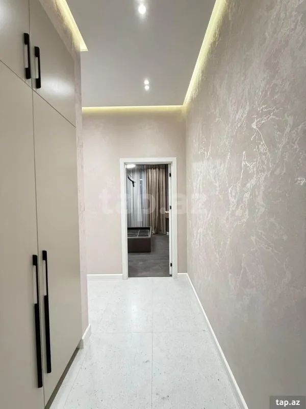 Satılır 2 otaqlı yeni tikili 63 m²